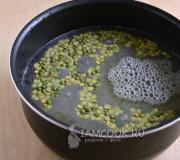 Pea soup with vegetables (dal)