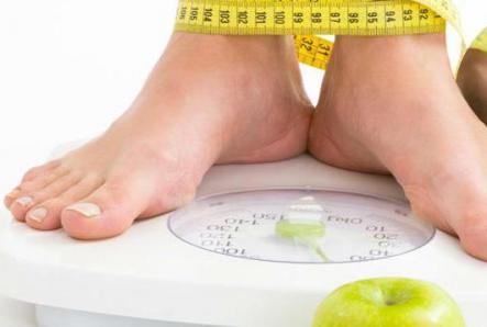 Ogu priekšrocības svara zaudēšanai un to lietošanas noteikumi Kādas ogas jūs varat ēst svara zaudēšanai